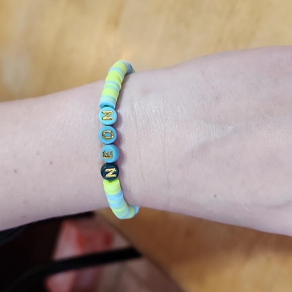 Sold! Handmade Clay Bead Bracelet 💚🩵 - Picture 2 of 2